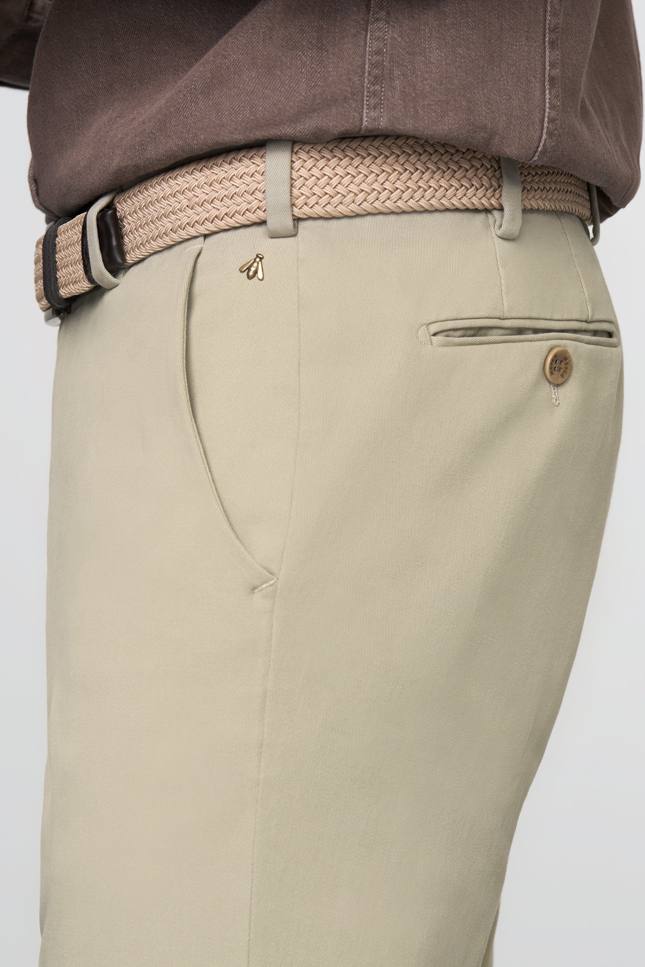 Bonn 2-8609 DELUXE CO ∙ CASHMERE