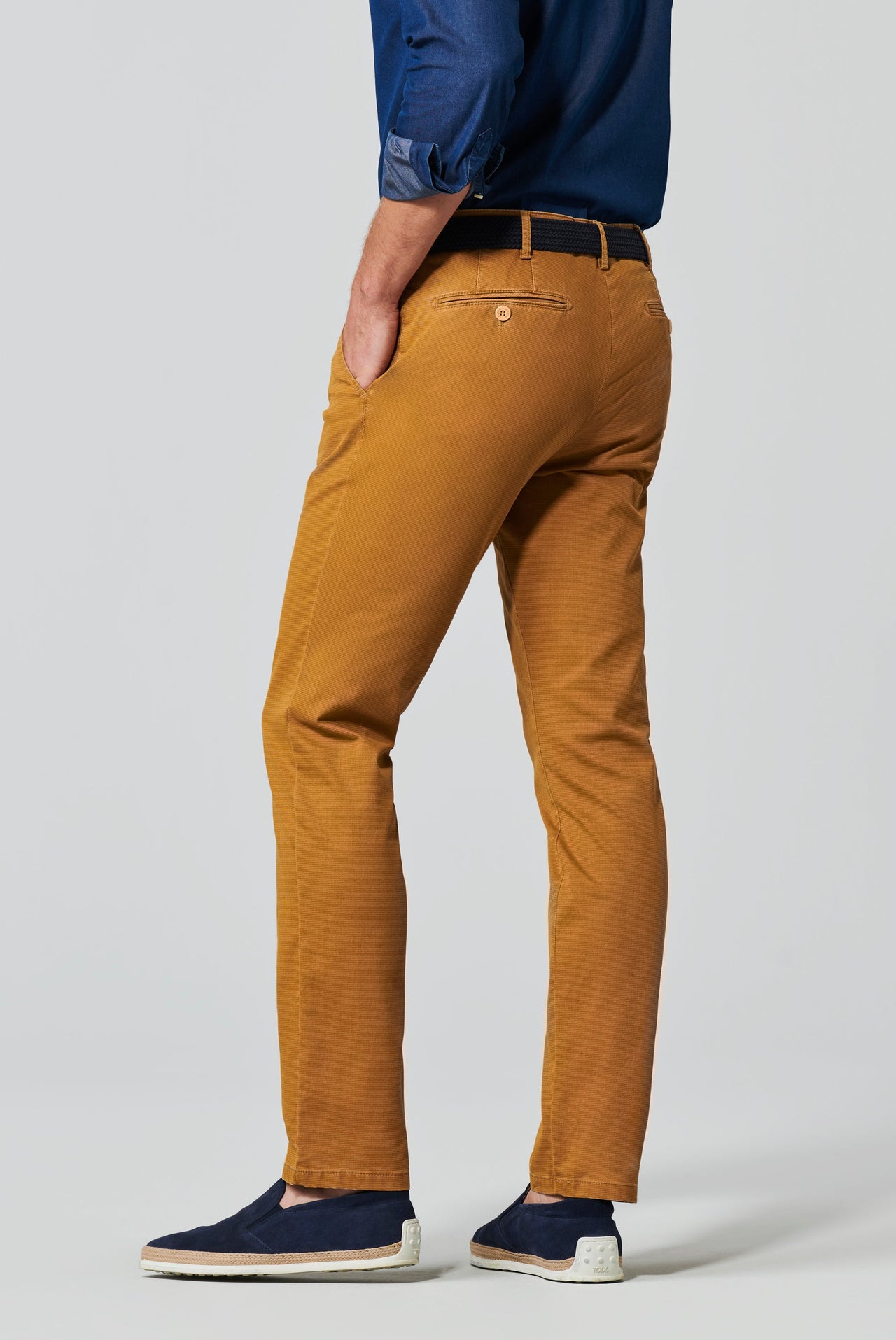 Bonn 1-3024 MICRO STRUCTURE ∙ CHINO