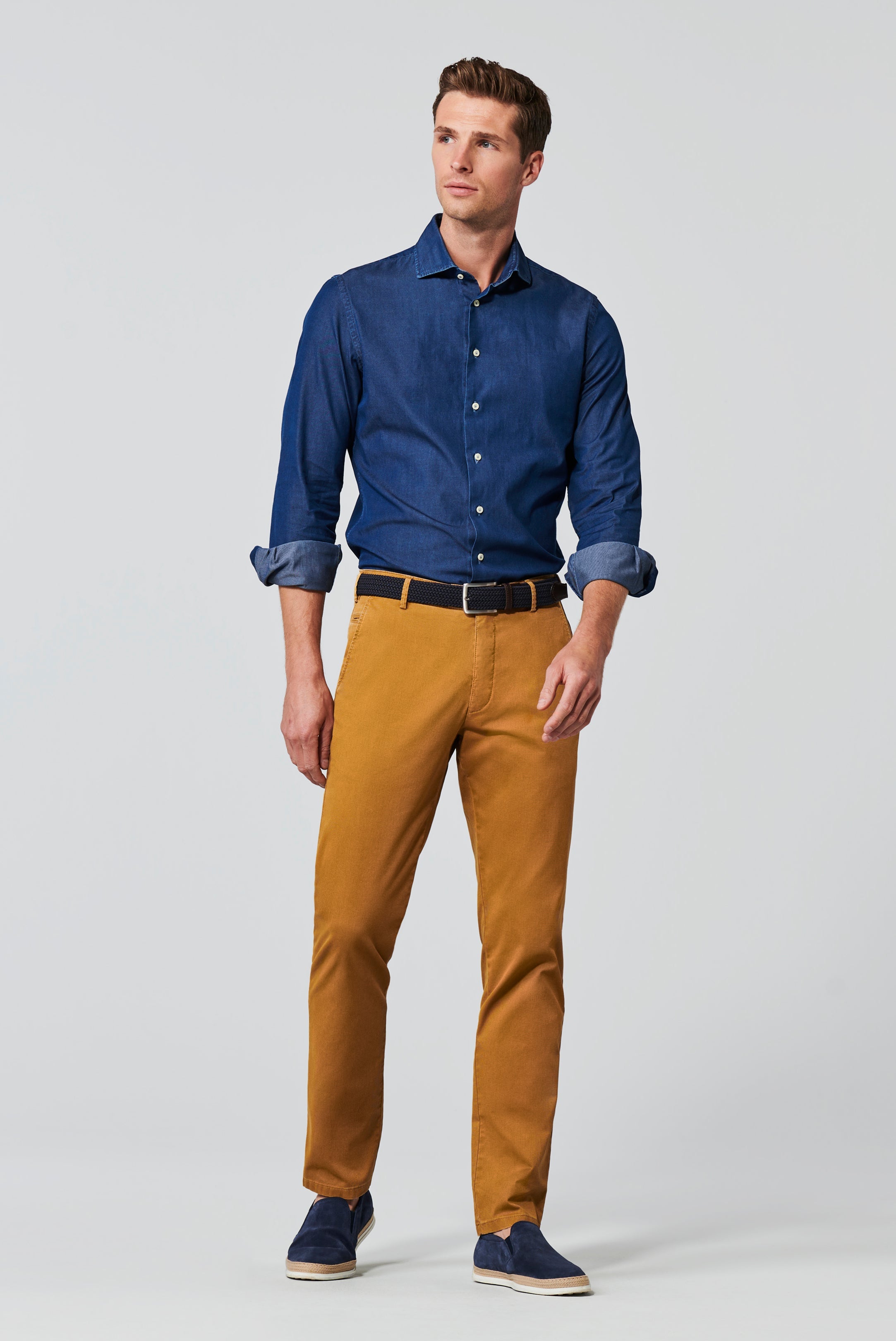 Bonn 1-3024 MICRO STRUCTURE ∙ CHINO